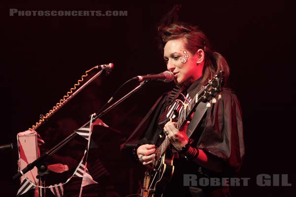 MY BRIGHTEST DIAMOND - 2008-10-07 - PARIS - La Cigale - Shara Worden